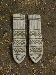 Lahauli Handknit Socks - White & Green